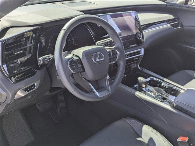 Photo of 2024 Eminent White Pearl Lexus RX 350