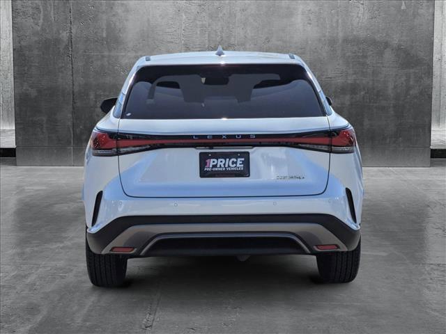 Photo of 2024 Eminent White Pearl Lexus RX 350