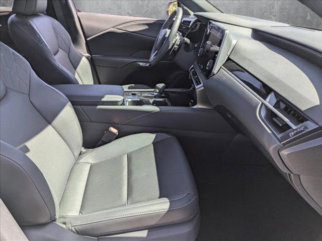 Photo of 2024 Eminent White Pearl Lexus RX 350