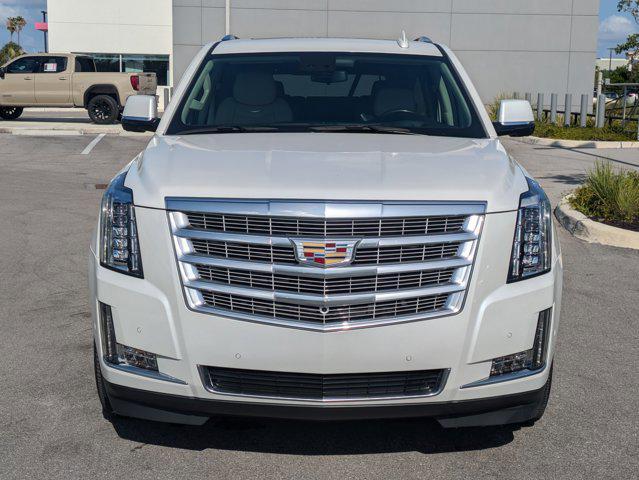 Photo of 2020 Crystal White Tricoat Cadillac Escalade