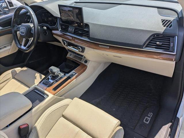 Photo of 2021 White Audi Q5