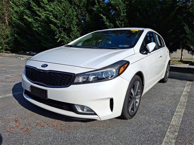 Photo of 2017 Snow White Pearl Kia Forte5