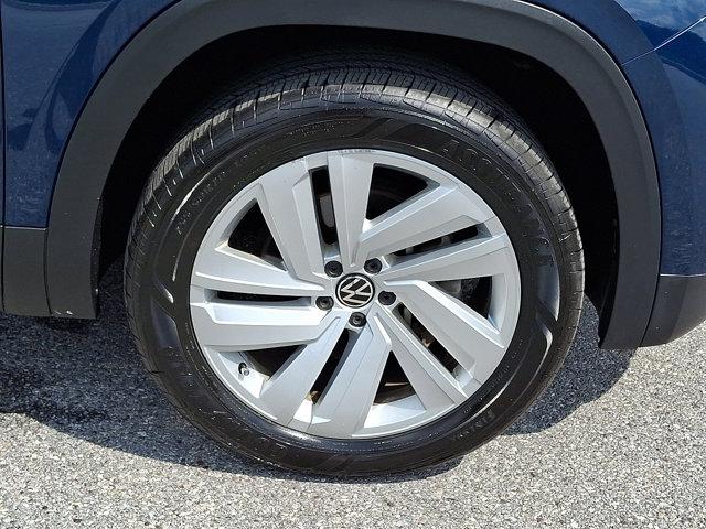 Photo of 2022 Tourmaline Blue Metallic Volkswagen Atlas Cross Sport