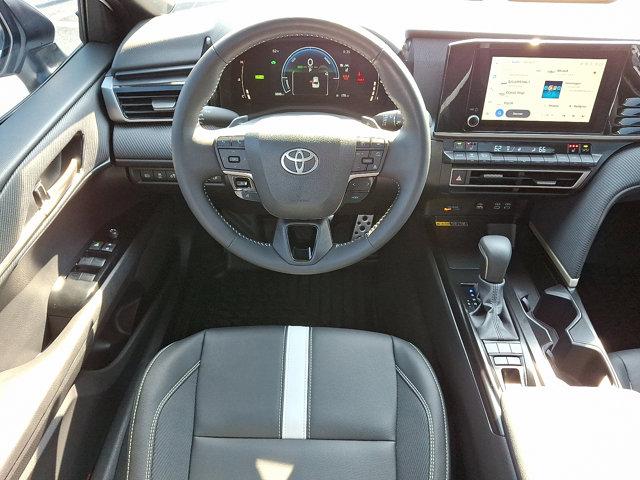 Photo of 2025 Ice Cap Toyota Camry