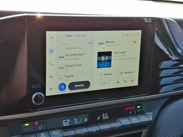 Photo of 2025 Ice Cap Toyota Camry