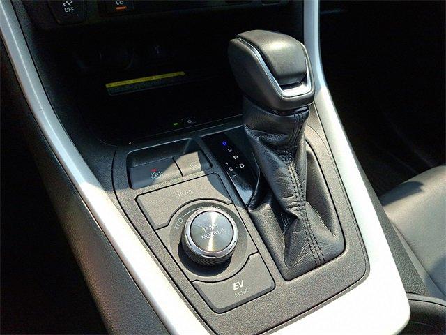 Photo of 2021 Blizzard Pearl/Midnight Black Metallic Toyota RAV4 Hybrid