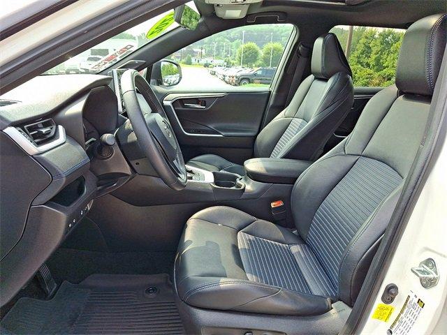 Photo of 2021 Blizzard Pearl/Midnight Black Metallic Toyota RAV4 Hybrid