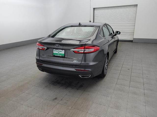 Photo of 2019 Magnetic Metallic Ford Fusion