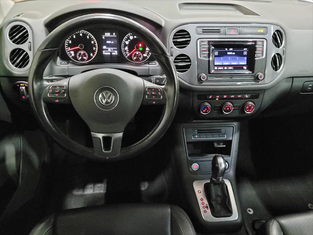 Photo of 2016 Deep Black Pearl Volkswagen Tiguan