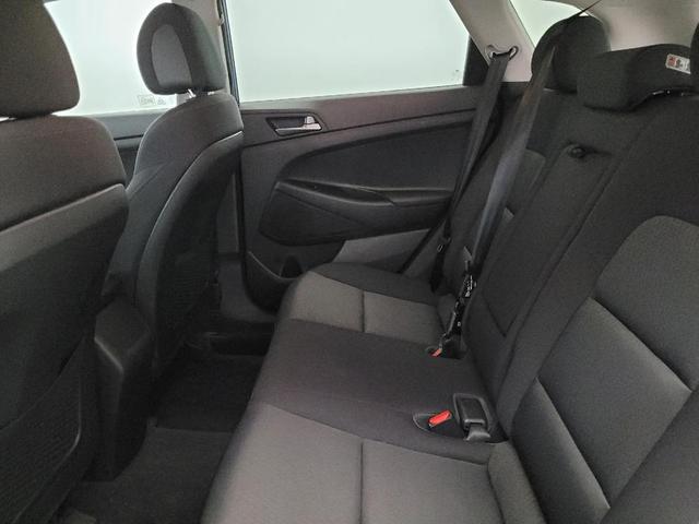 Photo of 2017 Caribbean Blue Hyundai TUCSON