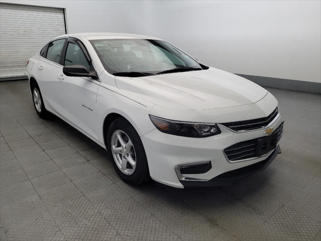 Photo of 2018 Summit White Chevrolet Malibu