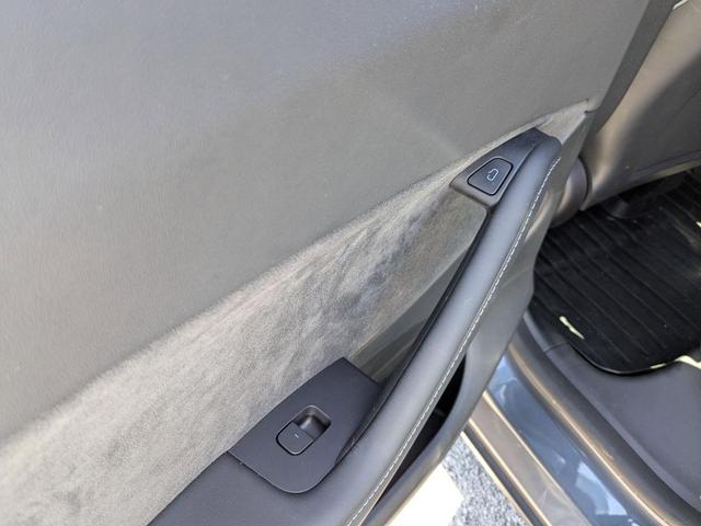 Photo of 2022 Midnight Silver Metallic Tesla Model Y