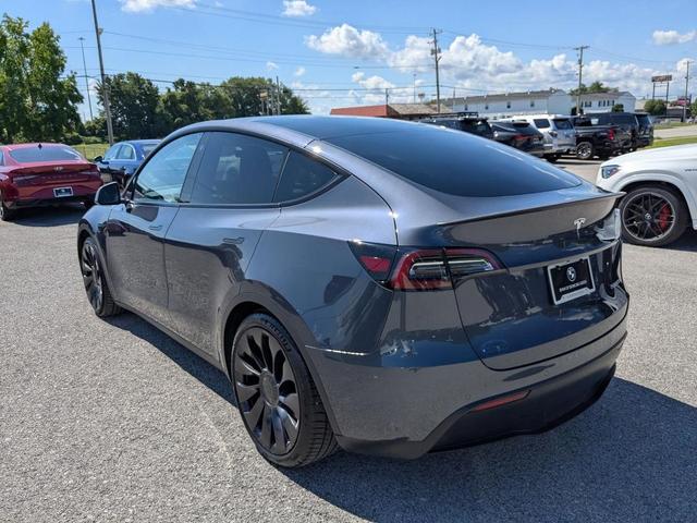 Photo of 2022 Midnight Silver Metallic Tesla Model Y