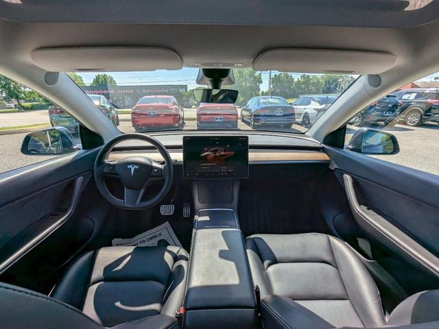 Photo of 2022 Midnight Silver Metallic Tesla Model Y