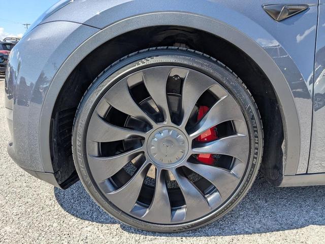 Photo of 2022 Midnight Silver Metallic Tesla Model Y