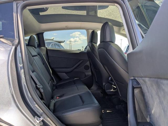 Photo of 2022 Midnight Silver Metallic Tesla Model Y