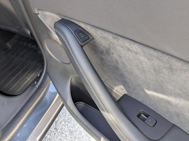 Photo of 2022 Midnight Silver Metallic Tesla Model Y