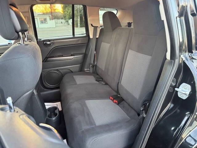 Photo of 2011 Black Jeep Compass