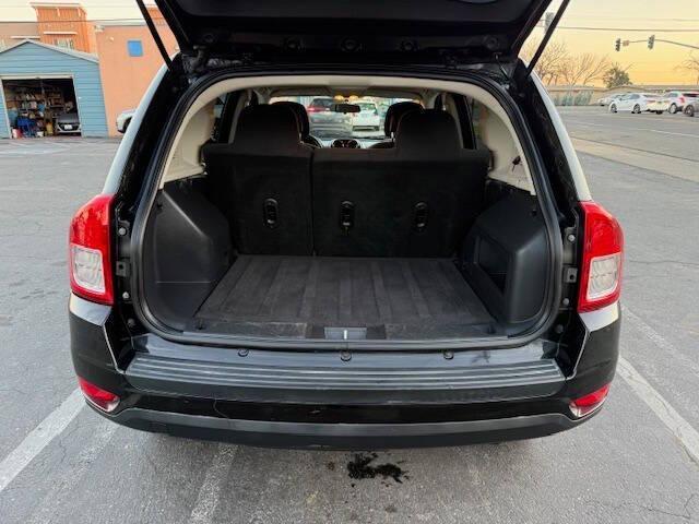 Photo of 2011 Black Jeep Compass