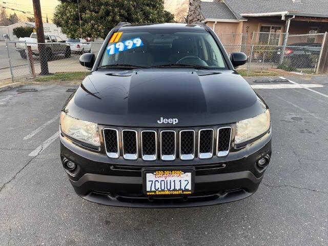 Photo of 2011 Black Jeep Compass
