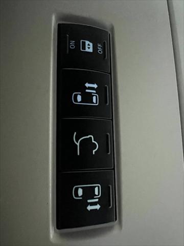 Photo of 2014 Gray Dodge Grand Caravan