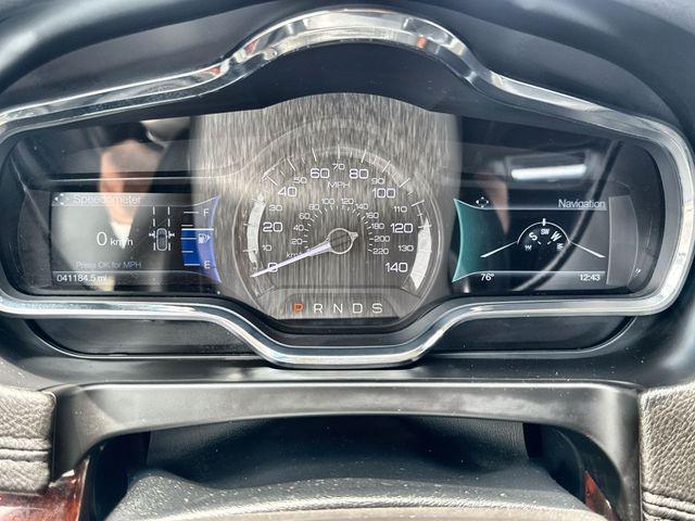Photo of 2019 Infinite Black Metallic Lincoln MKT