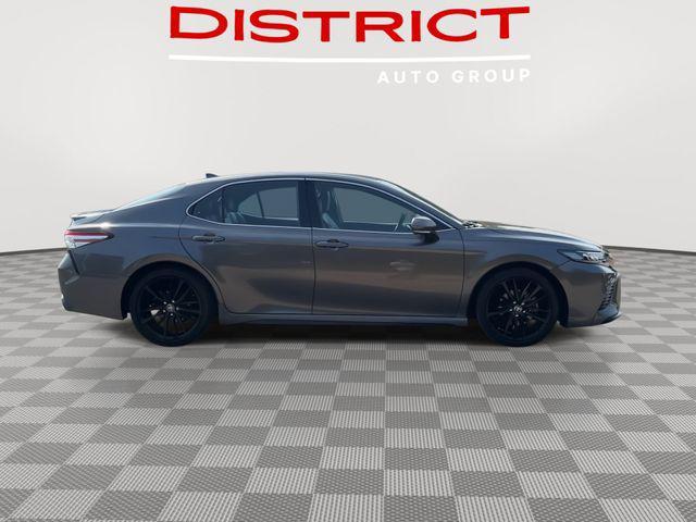Photo of 2020 Predawn Gray Mica Toyota Camry