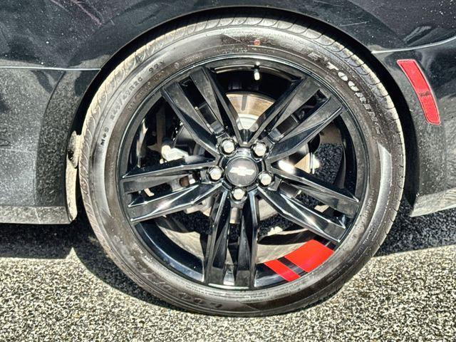 Photo of 2018 Black Chevrolet Camaro