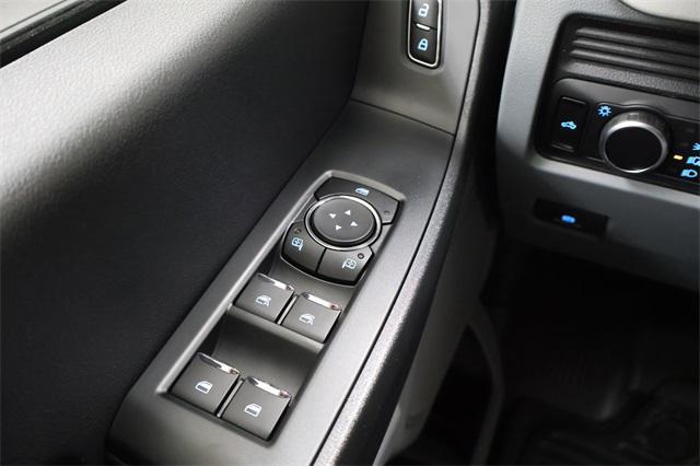 Photo of 2025 Oxford White Ford F-250