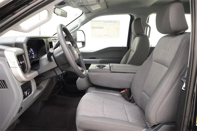 Photo of 2025 Agate Black Metallic Ford F-250