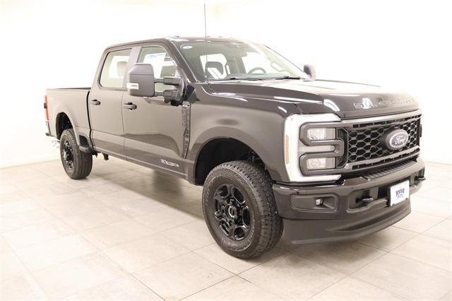 Photo of 2025 Agate Black Metallic Ford F-250