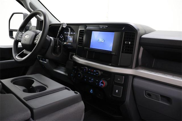 Photo of 2025 Agate Black Metallic Ford F-250