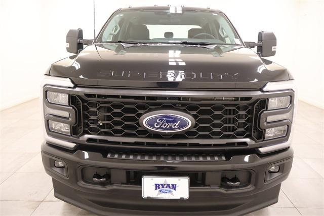 Photo of 2025 Agate Black Metallic Ford F-250
