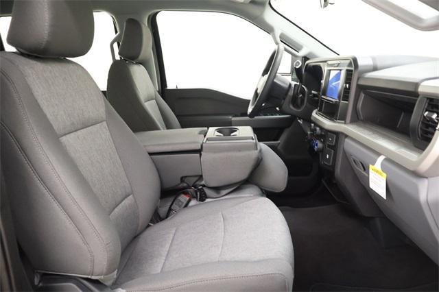 Photo of 2025 Agate Black Metallic Ford F-250