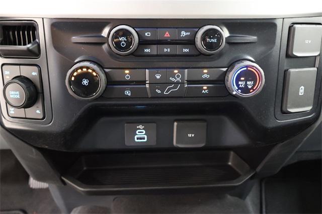Photo of 2025 Agate Black Metallic Ford F-250