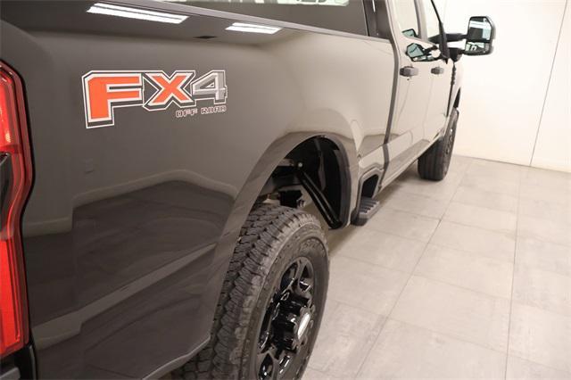 Photo of 2025 Agate Black Metallic Ford F-250
