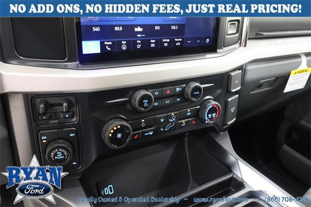 Photo of 2025 Oxford White Ford F-250