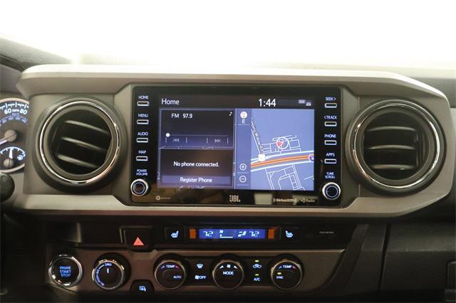Photo of 2021 Super White Toyota Tacoma