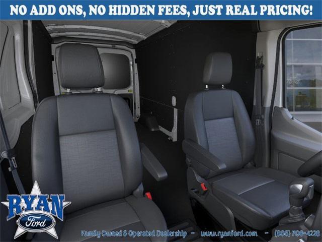 Photo of 2025 Oxford White Ford Transit-250