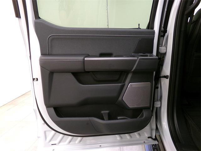 Photo of 2025 White Metallic Ford F-150