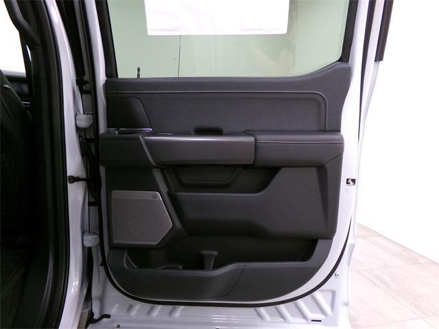 Photo of 2025 White Metallic Ford F-150