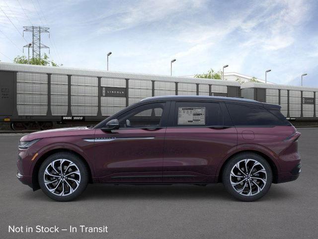 Photo of 2025 Diamond Red Lincoln Nautilus