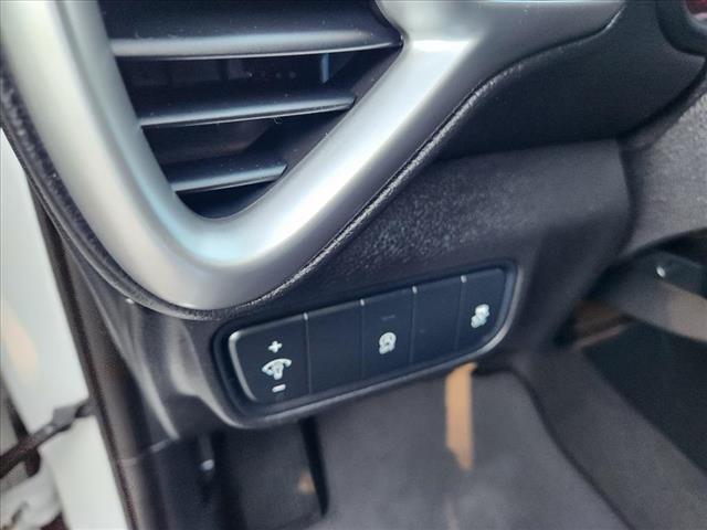 Photo of 2021 White Kia Soul