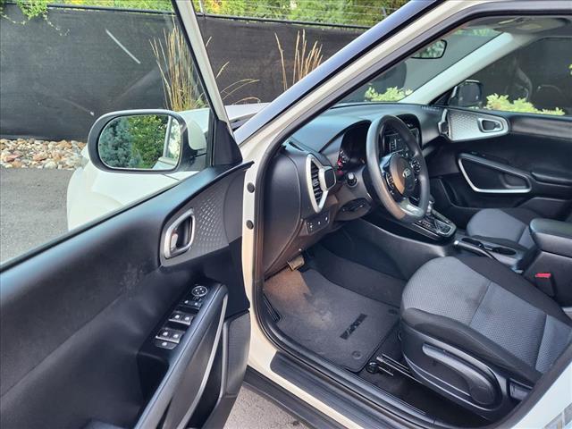 Photo of 2021 White Kia Soul