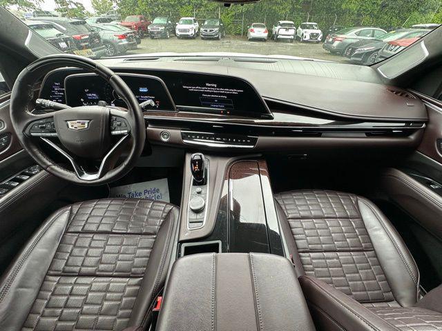 Photo of 2023 Crystal White Tricoat Cadillac Escalade