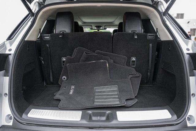 Photo of 2023 Liquid Platinum INFINITI QX60