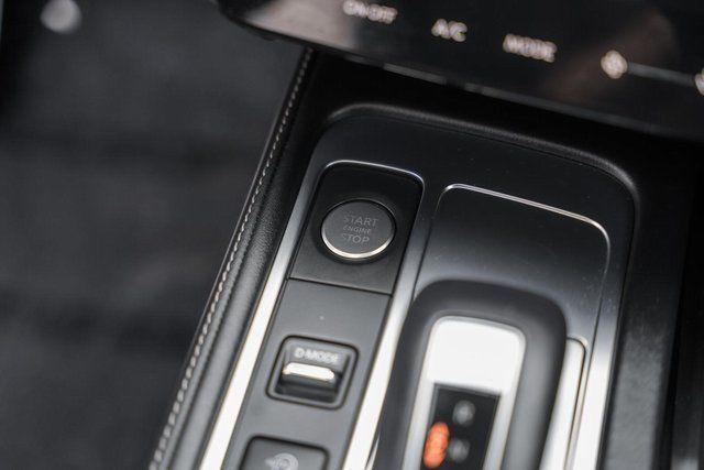 Photo of 2023 Liquid Platinum INFINITI QX60