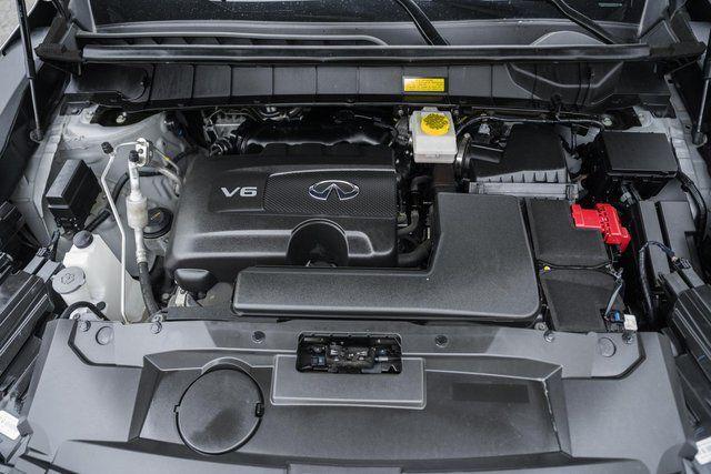 Photo of 2023 Liquid Platinum INFINITI QX60