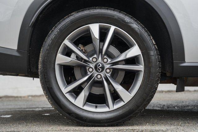 Photo of 2023 Liquid Platinum INFINITI QX60