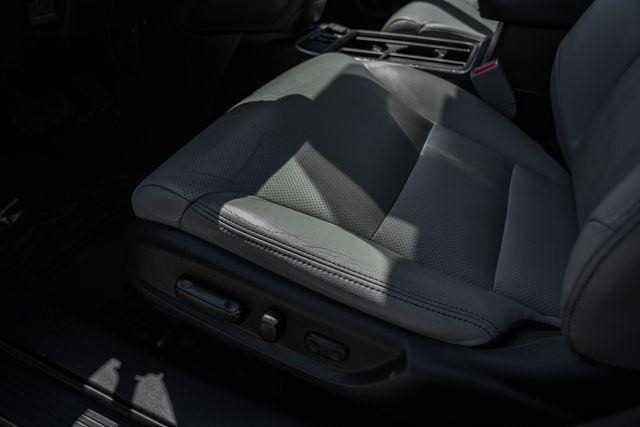 Photo of 2016 Gray Honda CR-V